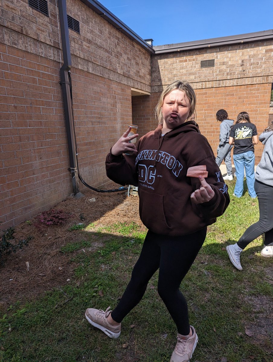 Jessica43356140's tweet photo. #cleanthecampus7 https://t.co/sklo1hxP9L