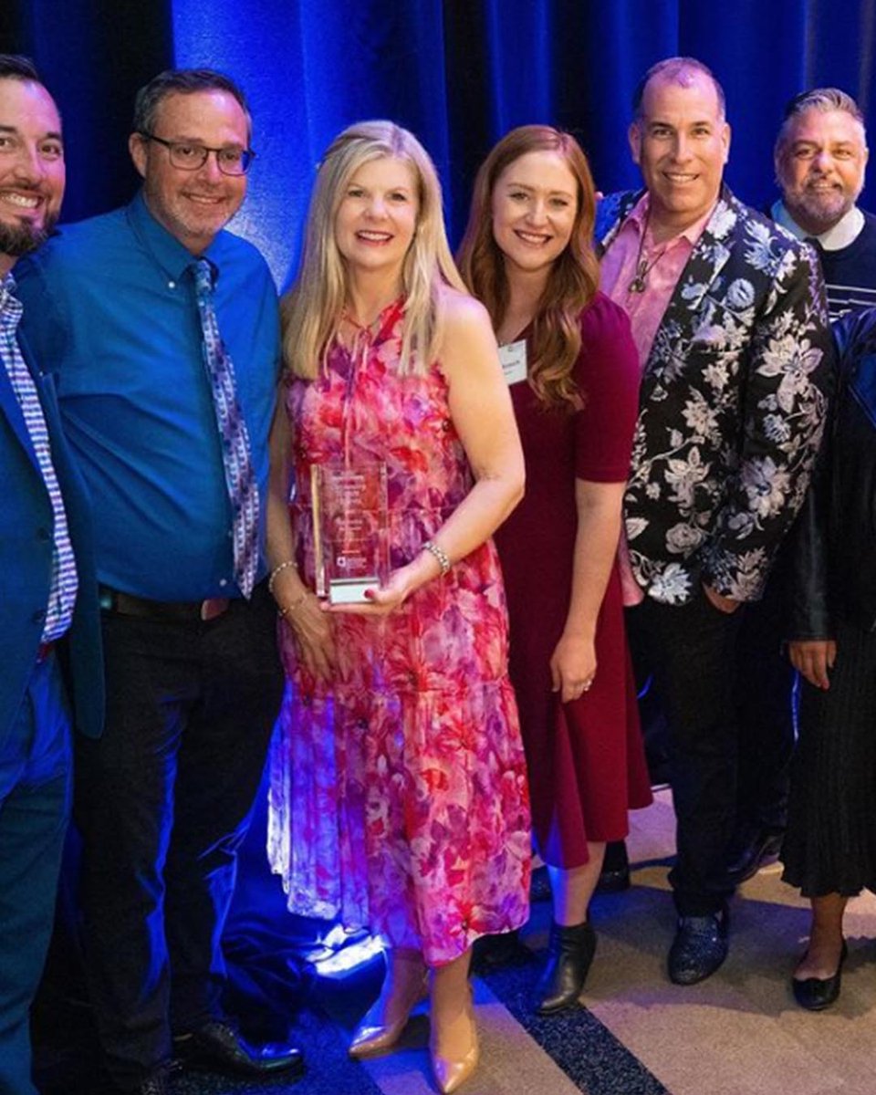 RockyMtnEmmy's tweet photo. CONGRATULATIONS to Rocky Mountain Emmy executive committee trustee @suebreding for being selected as an Outstanding Women in Business honoree by the Phoenix Business Journal! #womenshistorymonth #rockymtnemmy #phoenixbusinessjournal https://t.co/xRnZM8wBqW
