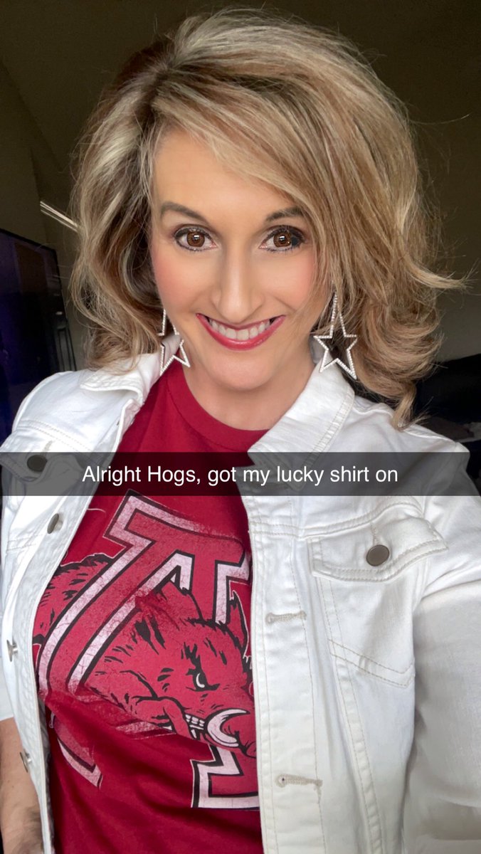 bethhill2829's tweet photo. It can’t hurt! Woooo Pig Sooie! 
🐽 🐗🏀 @RazorbackMBB #MarchMadness #SweetSixteen #Joyfuleaders https://t.co/v7oXD1bYo3