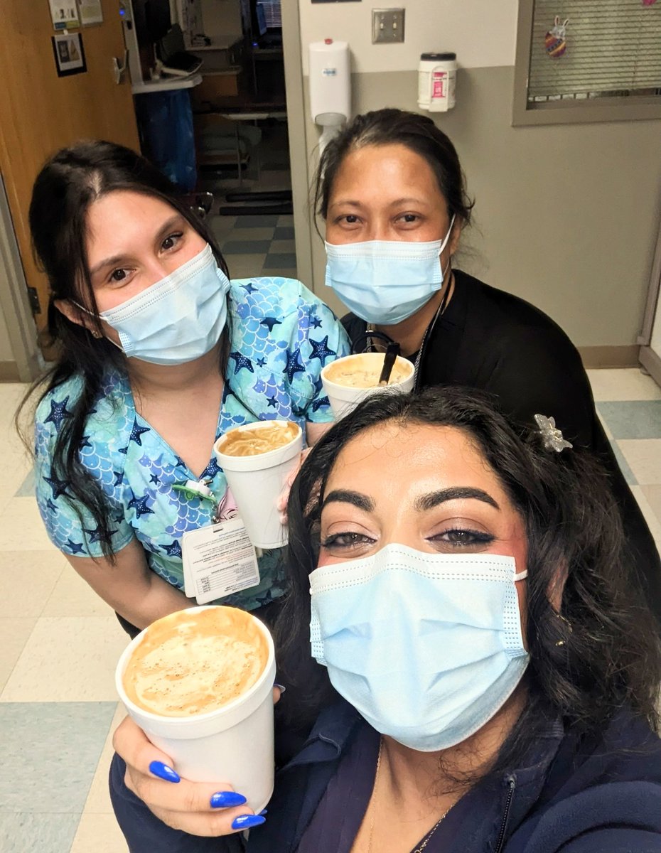 UIC MedPeds (@uicmedpeds) on Twitter photo One of the best parts of working at UIC is connecting with our amazing peds nurses!
Here's PICU resident Priya (<a href="/pskantesaria/">Priya Kantesaria, MD</a>) with nurses Lulynda and Miriam enjoying afternoon dalgona coffee made by Mildred! ☕ One of the best parts of working at UIC is connecting with our amazing peds nurses!
Here's PICU resident Priya (<a href="/pskantesaria/">Priya Kantesaria, MD</a>) with nurses Lulynda and Miriam enjoying afternoon dalgona coffee made by Mildred! ☕