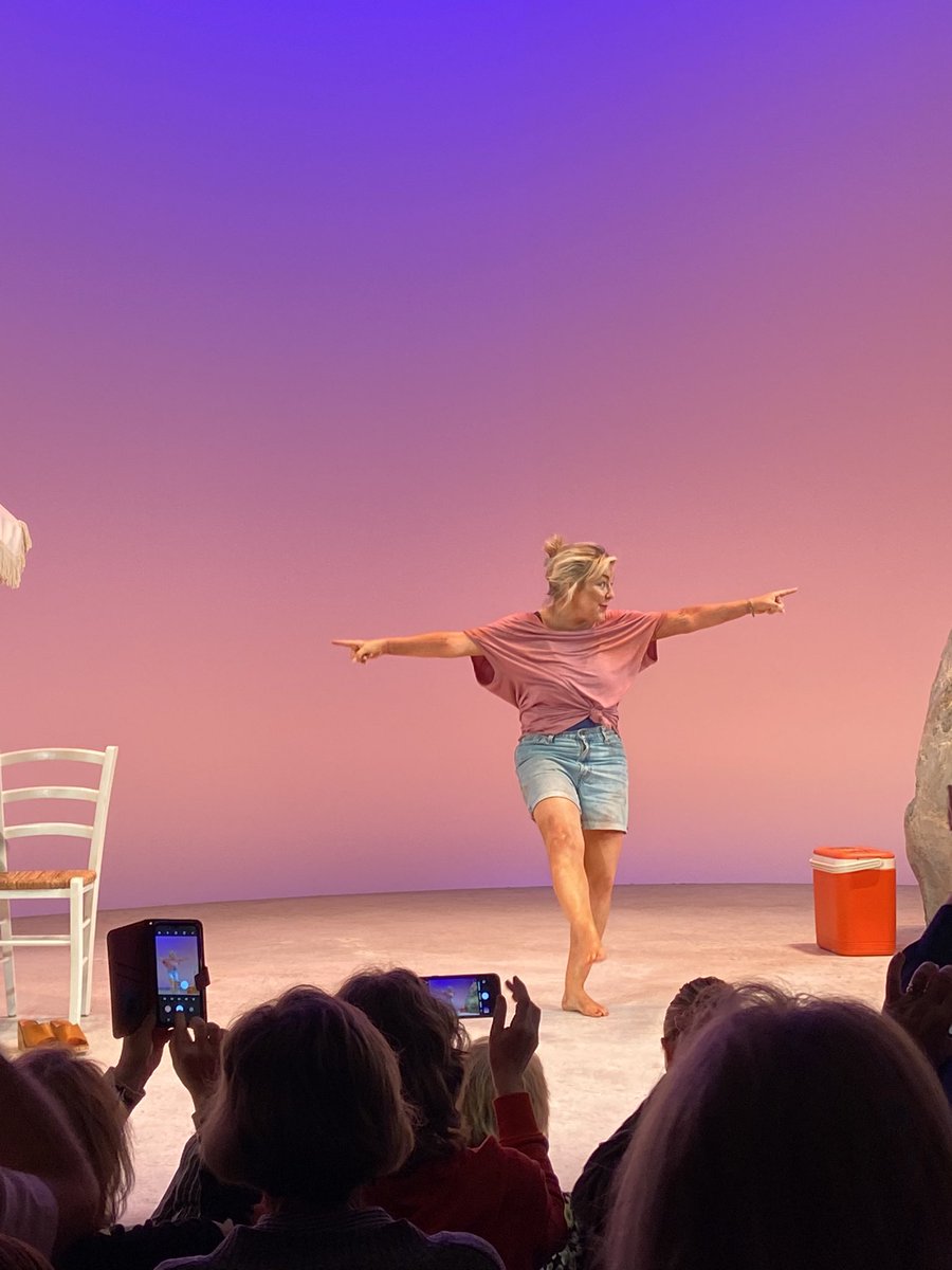 jolly_tall's tweet photo. @Sheridansmith1 we loved every minute!  Our fourth time seeing you on stage and you nail it every time👏 👏 👏 way too young to be a legend but you’re well on your way xxx #shirleyvalentine @dukeofyorksLDN https://t.co/GRlptOvGNd