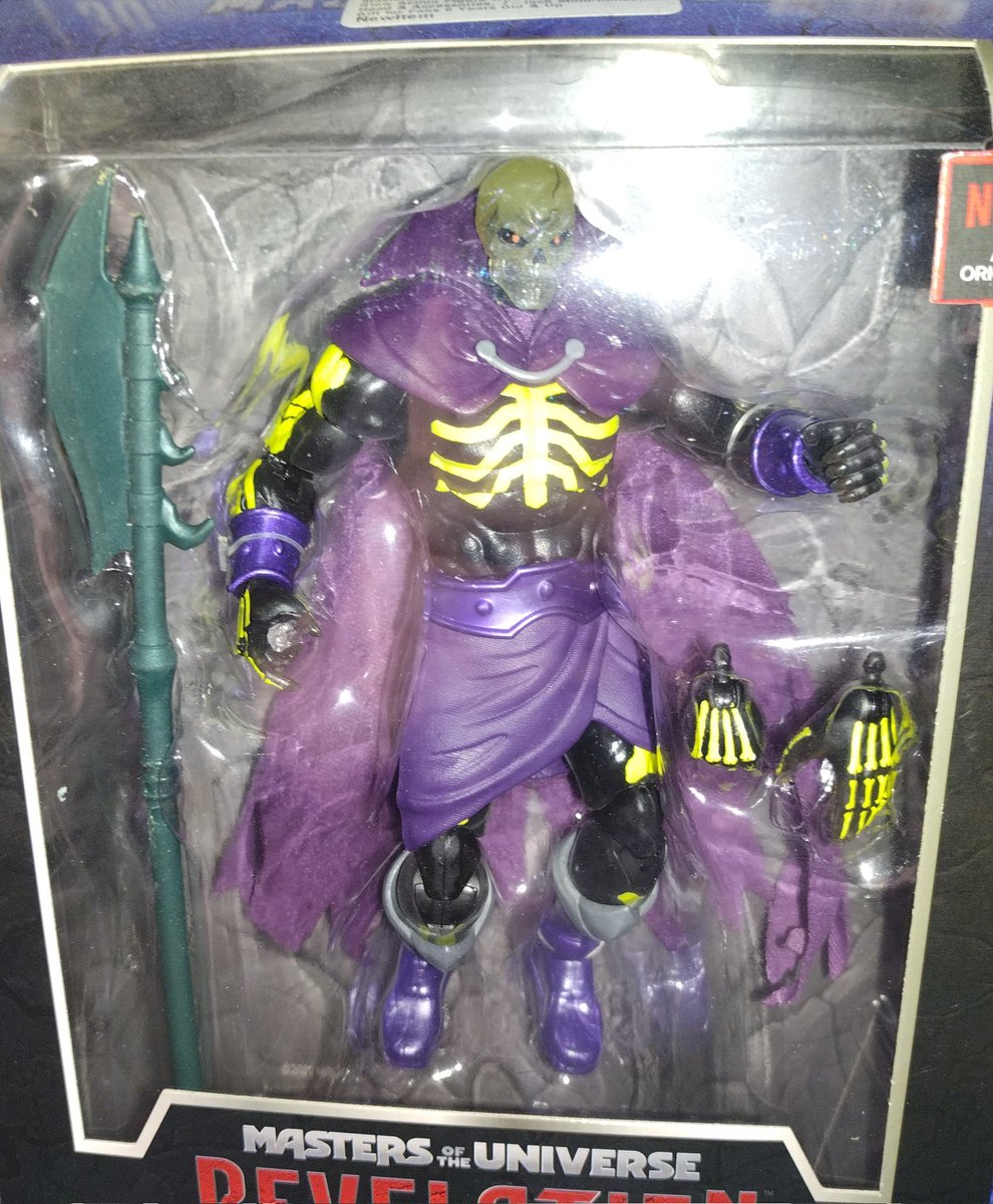 2000Adam's tweet image. This figure character is seen the Netflix series MOTU Revelation with "Scareglow".