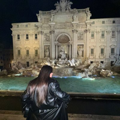 Fri_aalpr's tweet photo. #FuenteDeTrevi https://t.co/5q0djliBJU