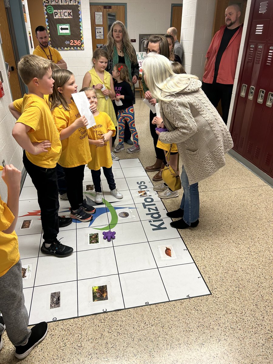 GMgoldenGuards's tweet photo. Last night at our Learning Expo our Golden Guardians shared their knowledge of the #unlesscontest and how we can help save the golden coin turtle! π’π @GovMifflinSD https://t.co/0lL7ltkVqz