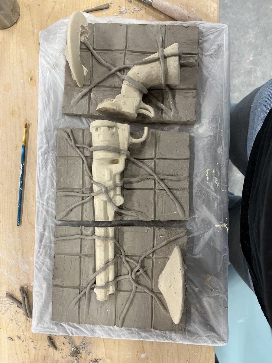 5tar_kid's tweet photo. It’s not ceramics if I don’t make another last of us piece https://t.co/MnRRKO45Yw