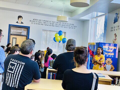 nikkoleflowers1's tweet photo. Ribbon Cutting Ceremony for our book vending machine! Thank you parents and PTA for this generous donation! @FultonCoSchools @FultonZone7 @pbwright17 @MOE_tigersart @MoePta #WeAreMOE https://t.co/1r3w8rhn9A