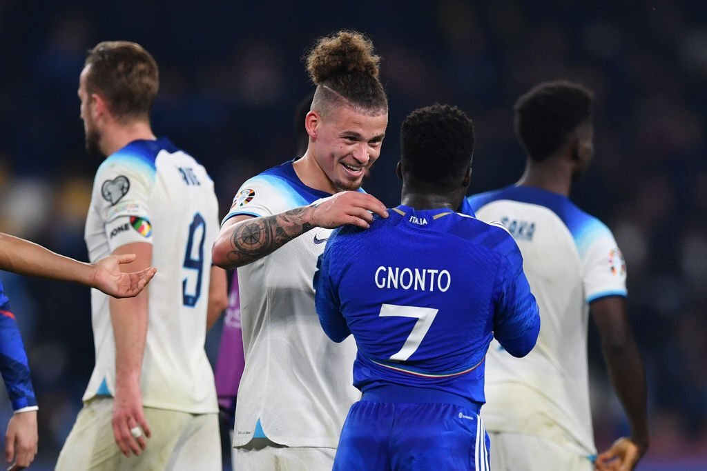 LeedsUnitedYEP's tweet photo. 🥺 Things you love to see: Kalvin and Willy. #lufc 

📸 Valerio Pennicino/Getty https://t.co/yxYKzYQBhx
