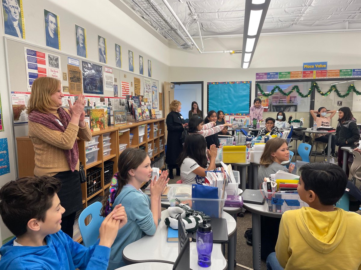 PleasantonUSD's tweet image. A great #YouthinGovernment Day with our #PUSDedu high school students learning about public service through local government. Thanks to Board President Steve Maher, VP Mary Jo Carreon &amp;amp; Trustee Kelly Mokashi for helping showcase the many opportunities to serve through education