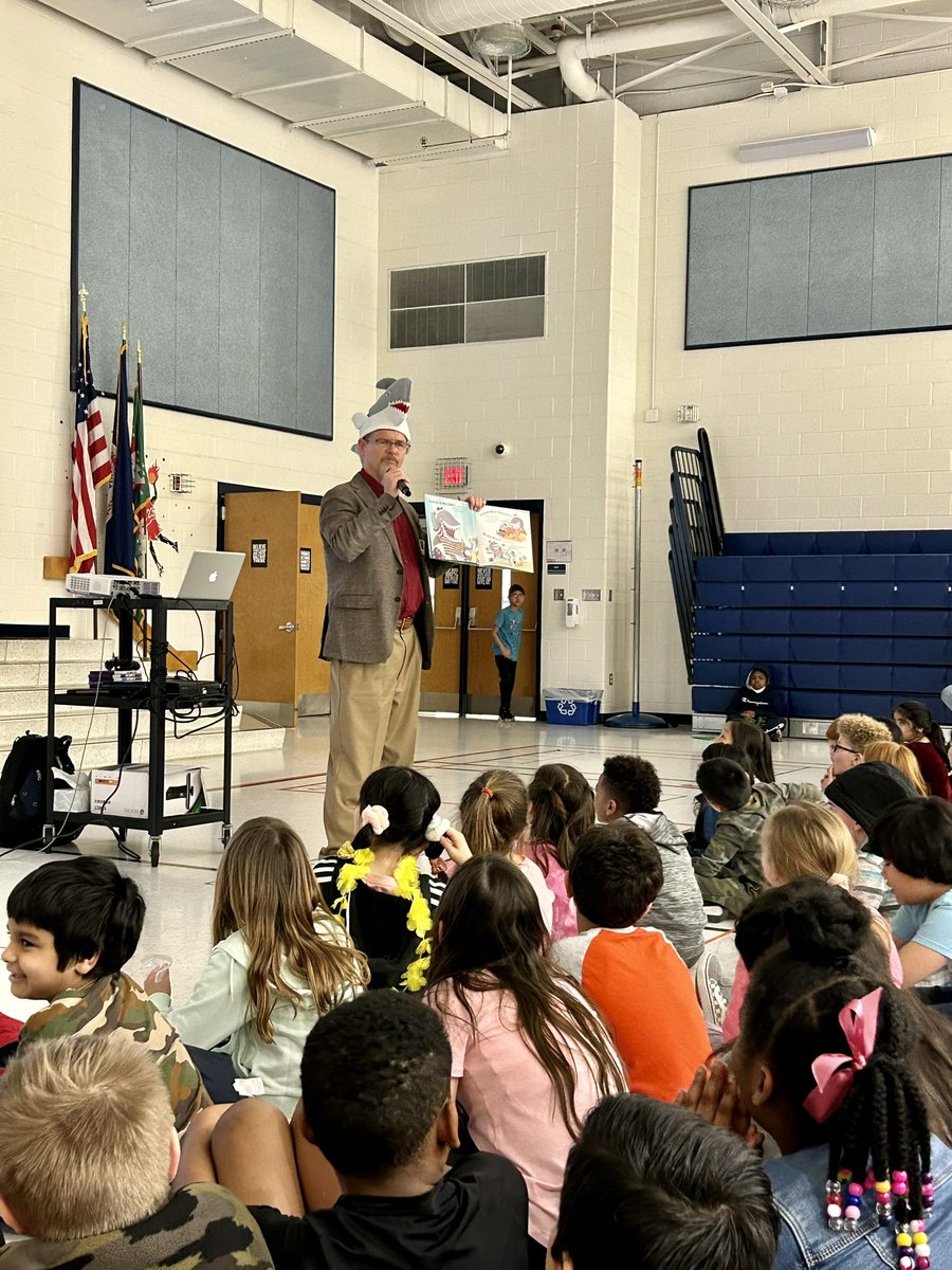 What an awesome visit today from @storyguy1! The kids absolutely LOVED it! He even read one of his Clark the Shark books to us 🦈 #clarktheshark #brucehale #authorvisit #2ndgrade