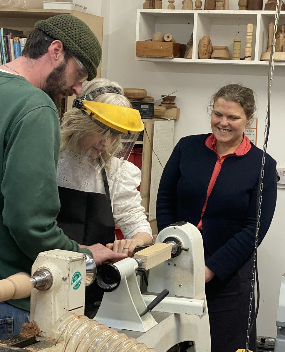 Lorna Lee tweet media