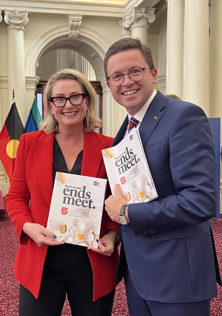 ‘Breaking bread’ is all about coming together &amp; sharing a meal. Good to catch up with my little brother, Nick, who works <a href="/MSalvo614/">MelbourneSalvo614</a> for the launch of <a href="/salvos/">Salvos Australia</a> “Meals to Make Ends Meet” <a href="/VicParliament/">Parliament of Victoria</a> Super recipes on a budget. Grab a copy at the Salvos, Services Aust or my office.