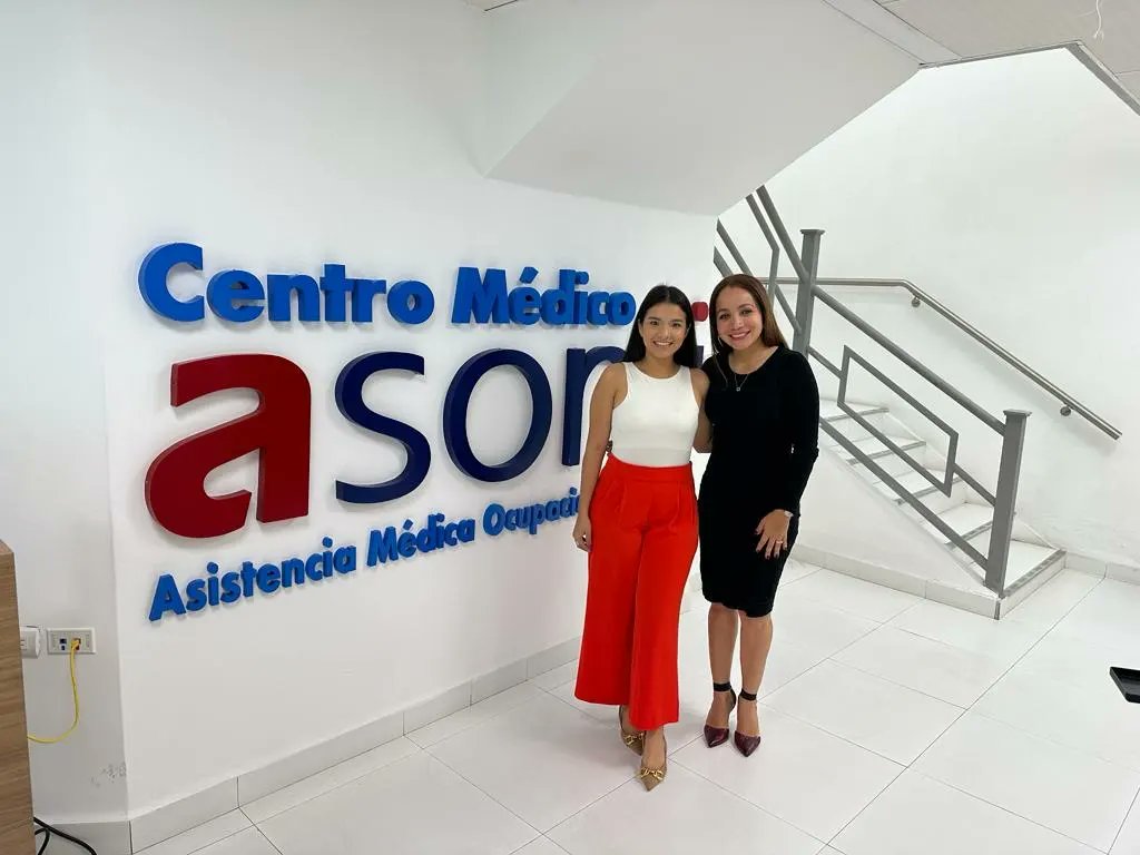 JulyAlvarezLoor's tweet photo. Estamos convencidos que el camino para el desarrollo de Guayaquil es la profesionalización y la academia
Nos reunimos con @RosangelaCaice3 Decana de la Facultad de Salud del @ITBolivariano y Gerente General de #Asomi para conocer las iniciativas de prevención en la salud. https://t.co/9LDlVR2bR6