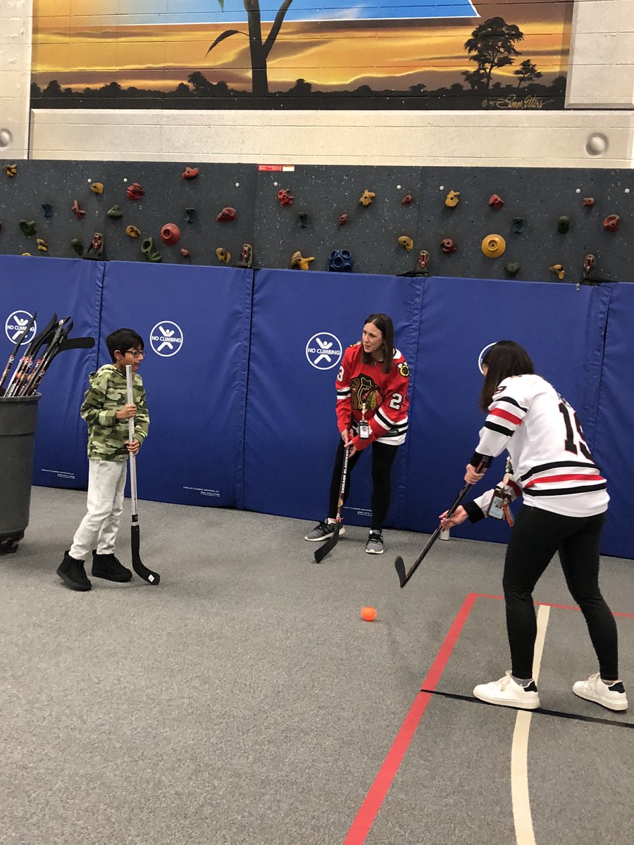 Robin Halicki (@robinhalicki) on Twitter photo More fun with the Blackhawks!! 3H loved the clinic!! <a href="/NHLBlackhawks/">Chicago Blackhawks</a> <a href="/CowlishawKoalas/">Cowlishaw Elementary School</a> <a href="/HarperSW204/">Kim Harper</a> More fun with the Blackhawks!! 3H loved the clinic!! <a href="/NHLBlackhawks/">Chicago Blackhawks</a> <a href="/CowlishawKoalas/">Cowlishaw Elementary School</a> <a href="/HarperSW204/">Kim Harper</a>