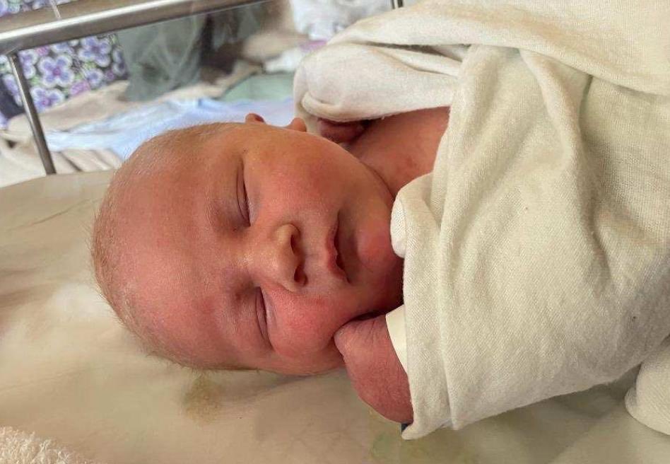 medshoppe45's tweet photo. My new little grandson. Henry Stone Westmoreland ❤️ https://t.co/NOFGR0ThVT