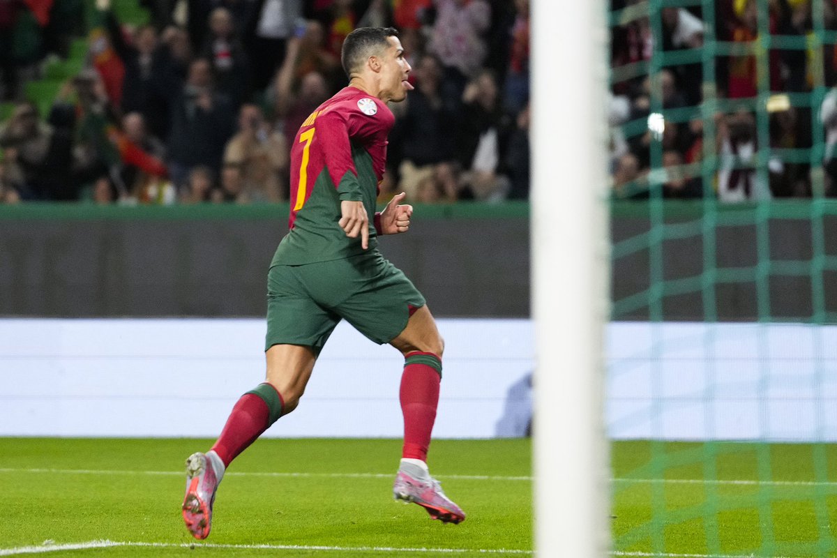 Cristiano Ronaldo tweet media