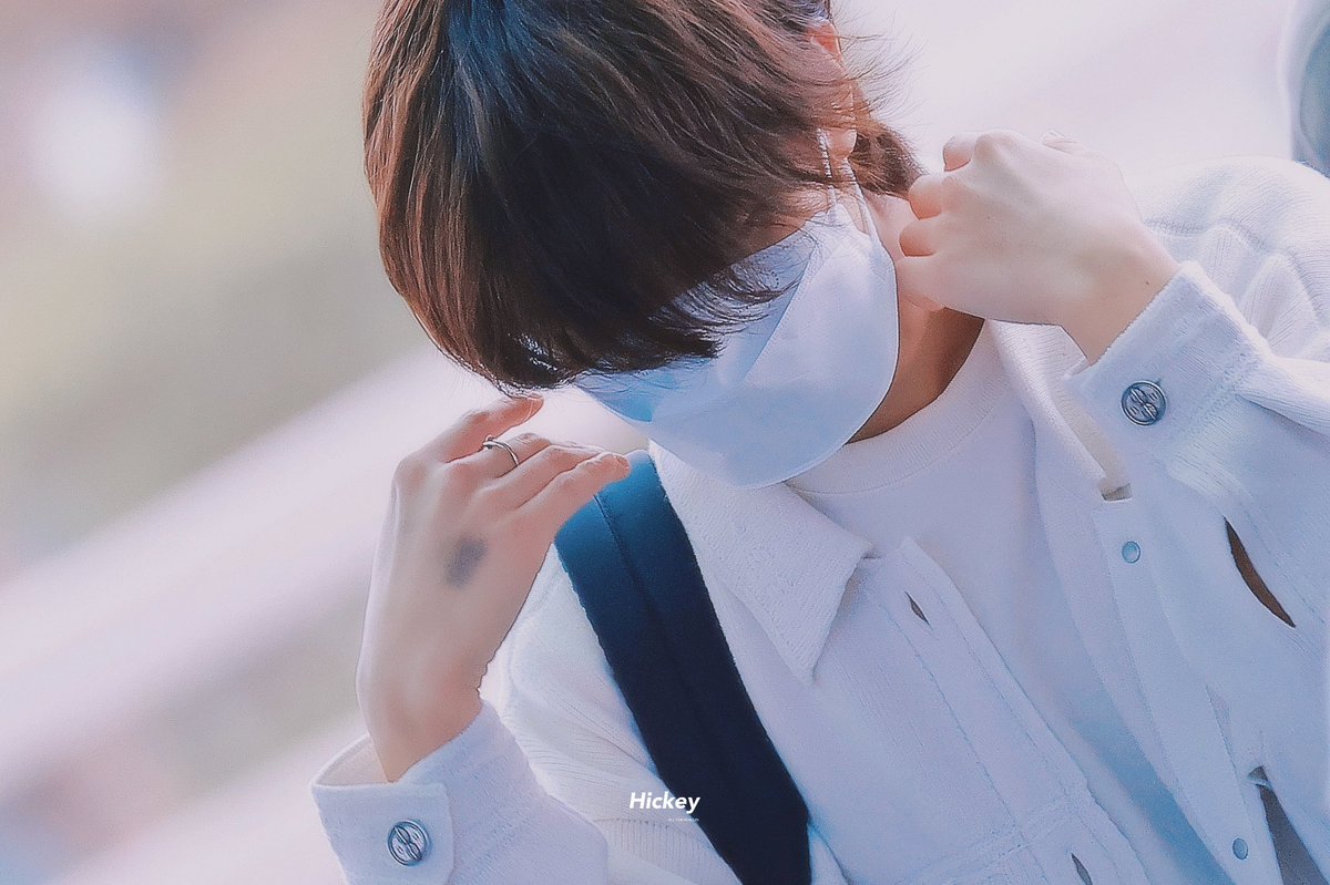 Hickey_Renjun's tweet photo. 𝟐𝟑𝟎𝟑𝟐𝟒 𝐈𝐂𝐍
feel the same breeze🤍

#RENJUN #런쥔 #仁俊 #NCTDREAM https://t.co/g6c1UENgFm