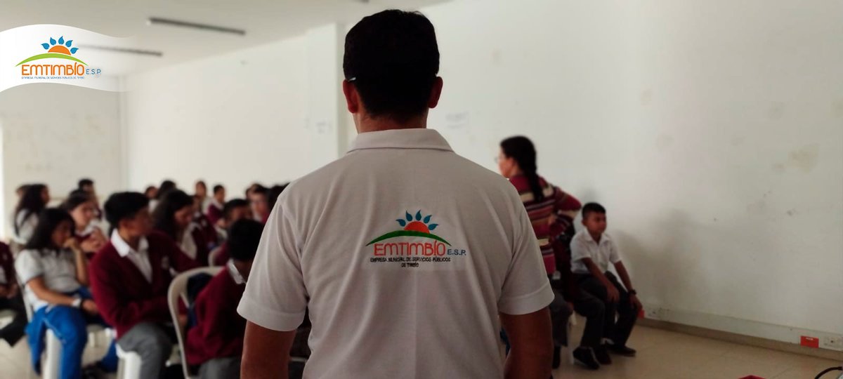 emtimbio's tweet photo. La Empresa Municipal de Servicios Públicos de Timbío en el #DíaMundialDelAgua, visitó las Instituciones Carlos Albán y San Antonio de Padua, por medio de una capacitación en el uso eficiente y ahorro del agua, se pretende hacer conciencia de este importante recurso natural. 💙💧 https://t.co/TPlwuvQW8Q