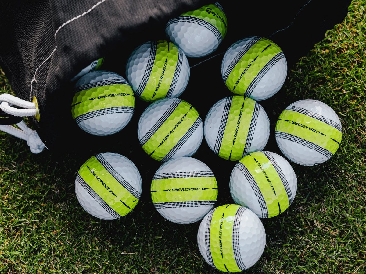alexelliottgolf's tweet photo. Thoughts on striped golf balls? 💭 

RT - YES 
FAVE - NO https://t.co/yI2ndQwA3d