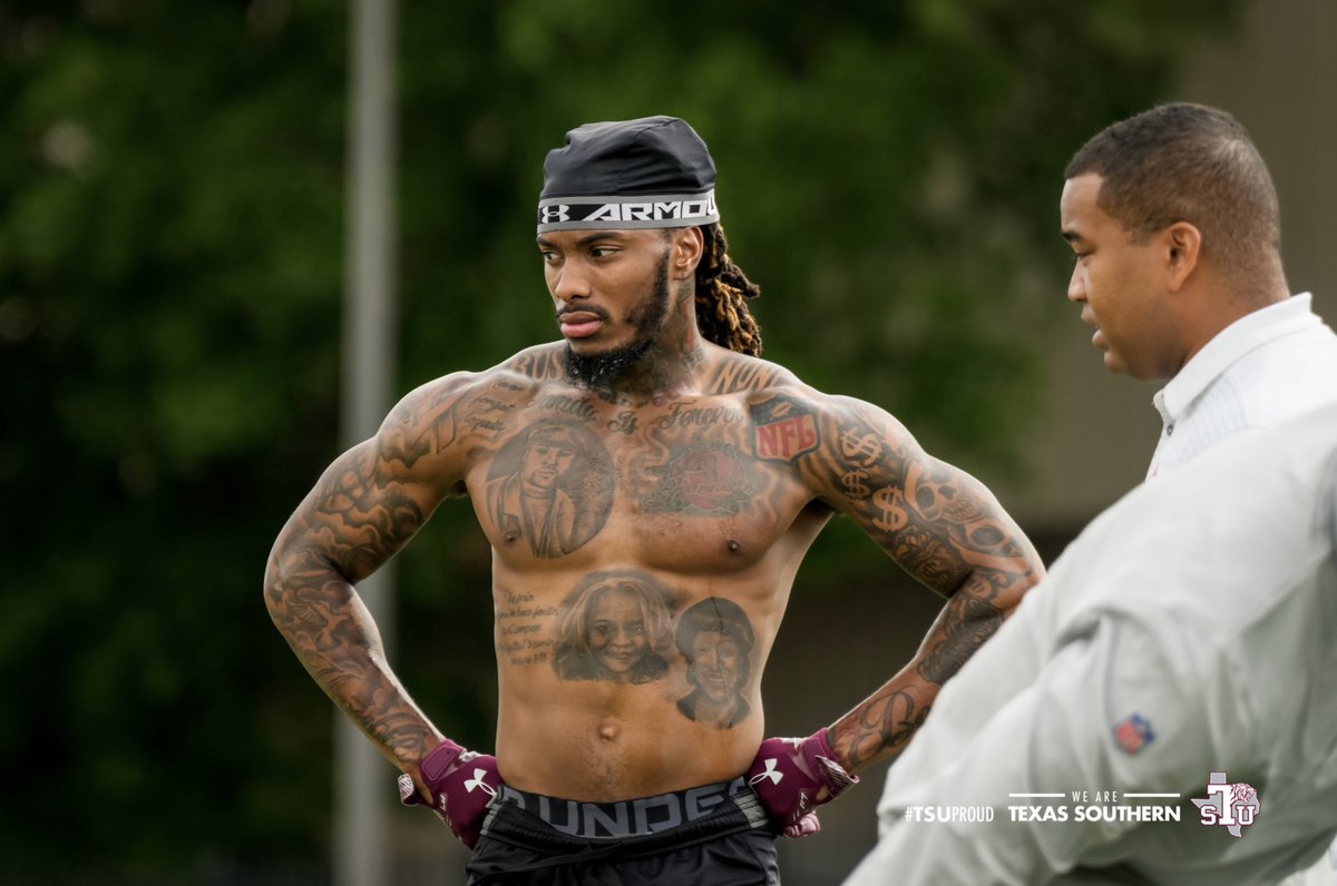 Ball_ForMyDaddy's tweet image. Blessed to be in this position everything in GODS hands now 🙏🏽 RIP Pops, RIP Mama, RIP Grandma 🕊️❤️LOOK ALIVE K5️⃣💫  #Proday