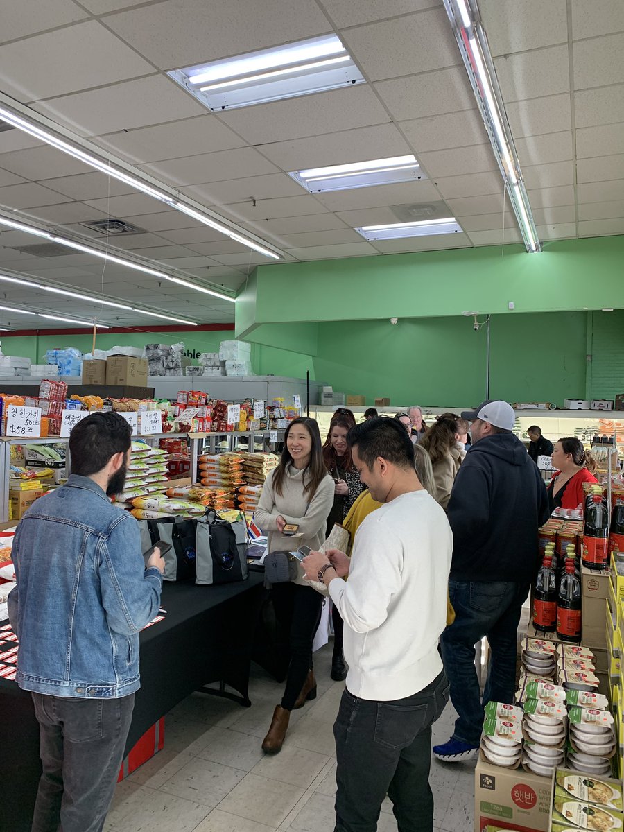 AuroraSisterCI's tweet photo. Hello everyone !  Yesterday we celebrated 40th anniversary of M-Mart Korean grocery store

Aurora sister cities participated in the Yelp Event.  There were 100 Yelp influencers where they had the opportunity to learn about Korean products and food. https://t.co/qUQJvsJCbR