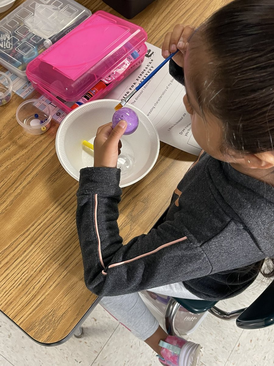 This week in science we have been learning about paleontologists and fossils. Today we dug for dinosaur eggs! This was an awesome learning experience! 🦕🦖 <a href="/spiritbelieves/">Spirit Elementary</a>