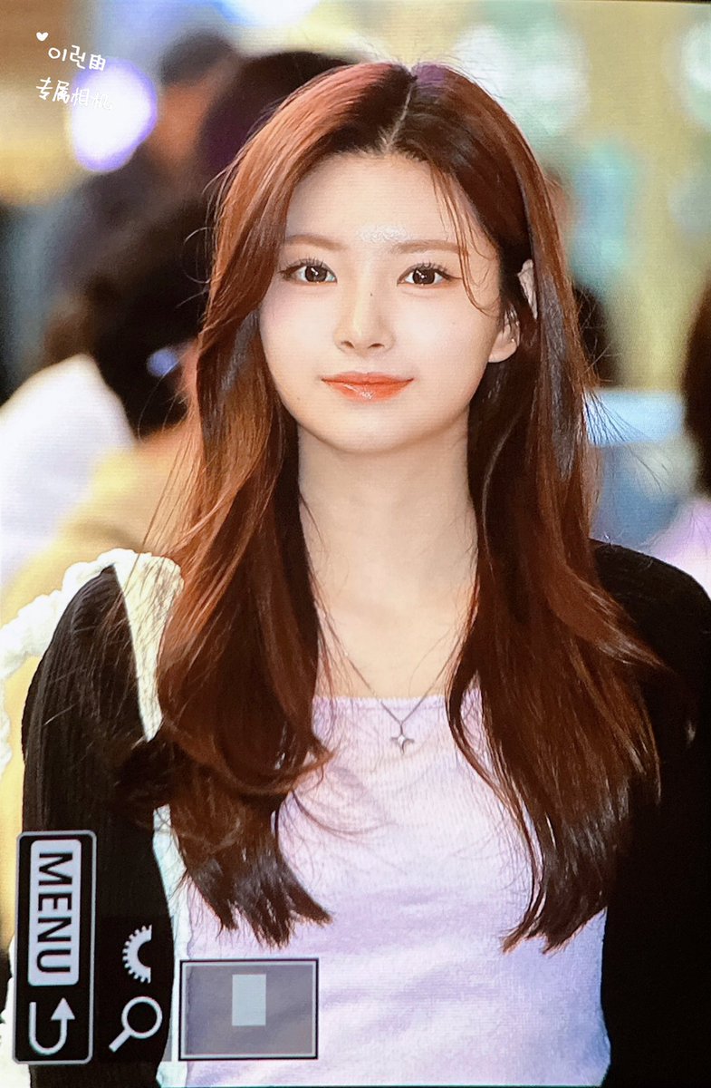 Altair1229's tweet image. 230324 ICN 출국 프리뷰

#이런 #왕이런 #王怡人 #YIREN
#EVERGLOW #에버글로우