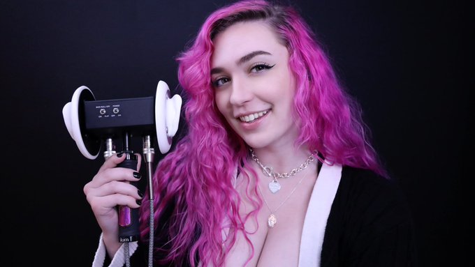 new ear eating/ear licking ASMR video going up on Patreon!! c: https://t.co/lixhKsDc3X<a href="/tag/asmr"class="tags"><span>#asmr</span></a>