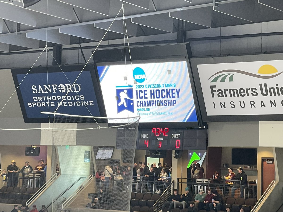 rachelmlenzi's tweet photo. Also — less than 94 minutes before Minnesota and Canisius face off. https://t.co/SwTx5cixJu