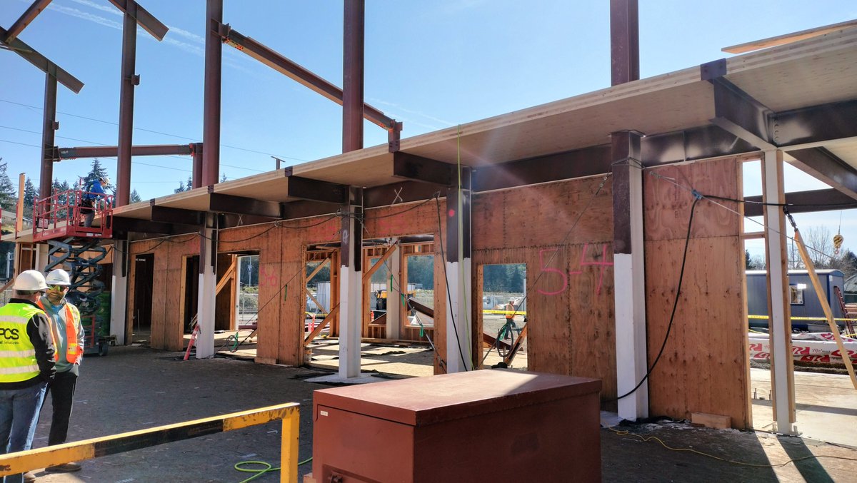 BLRBarchitects's tweet photo. A big thank you to @formacc &amp; @PortofKalama for hosting BLRB &amp; @pcsstructural for the Cross Laminated Timber (CLT) install at the Mountain Timber Market. The second floor assembly &amp; exposed roof structure down the main vendor hall will be built of CLT. https://t.co/7BYpbjcnId