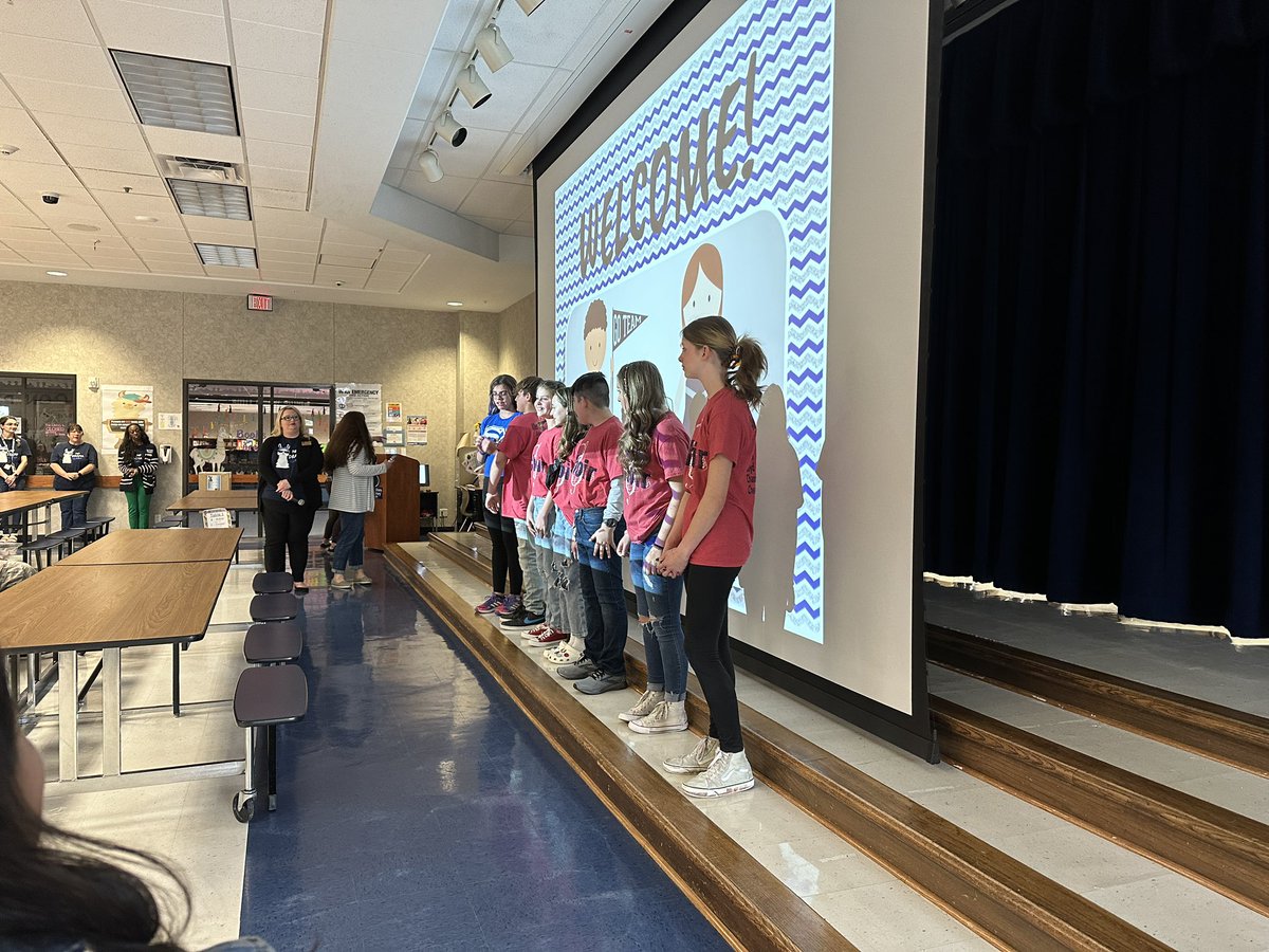 Lara Utecht tweet media