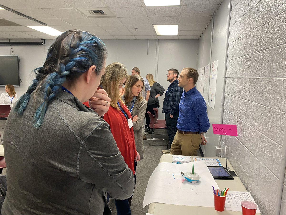 Beth Lockhart tweet media