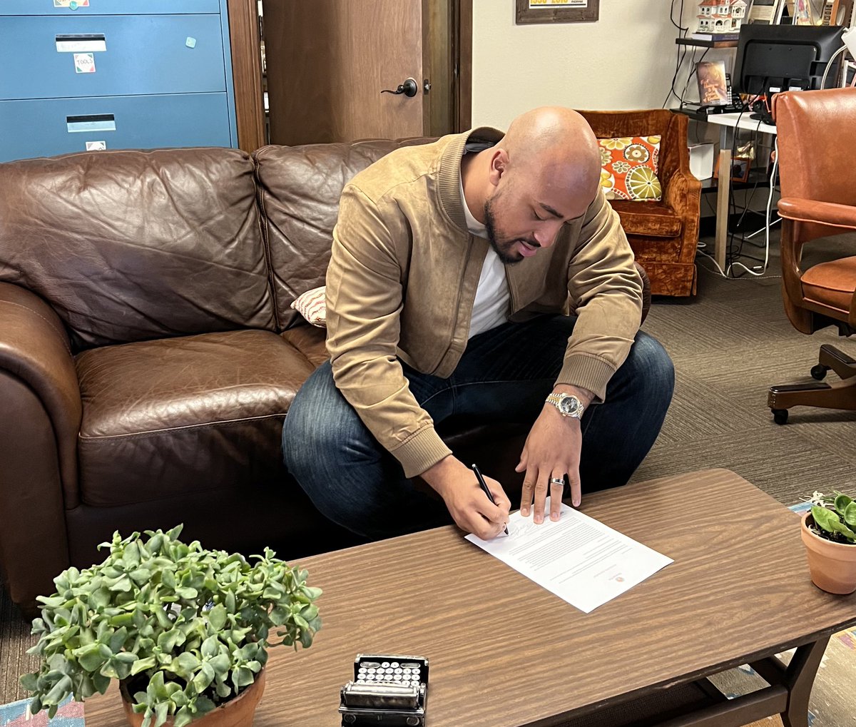 ajdillon7's tweet image. Children’s book in progress!!! First draft and sketches ✅ More details coming soon!!! 😁📚