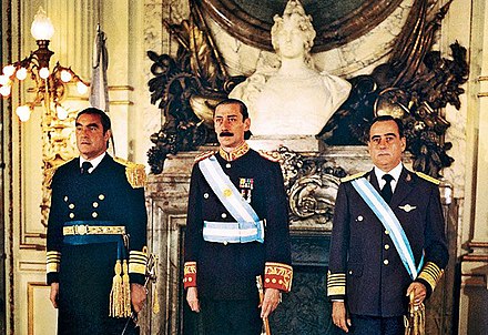 norberto1953's tweet photo. 24 de Marzo de 1976.
En el dia de la memoria mi humilde homenaje a nuestros valientes soldados que derrotaron a la subversión armada marxista.
Viva la Patria!! 
Viva nuestras gloriosas FFAA!! https://t.co/AHiGYww7zZ