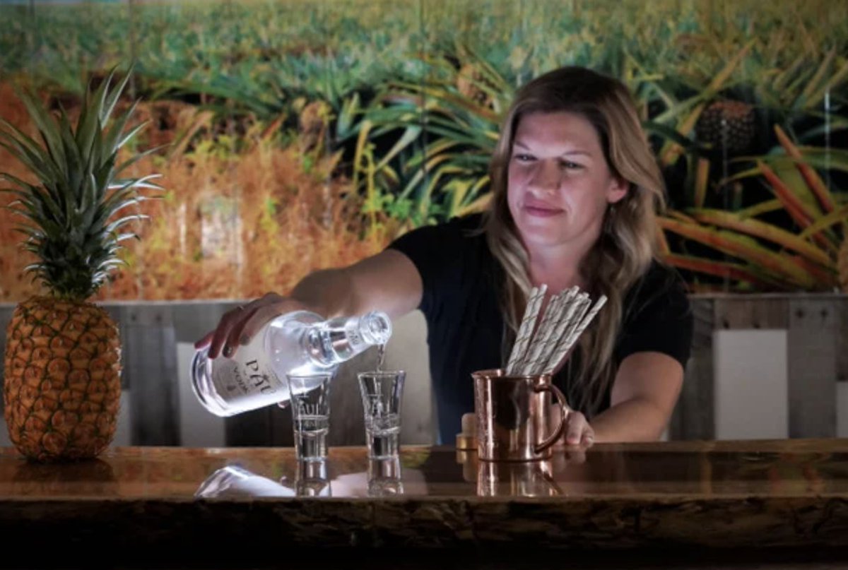 HAWAIIMagazine's tweet photo. From the slopes of Haleakalā to the warm west side, discover the Maui's craft breweries, taprooms, distilleries and winery.🍻
https://t.co/GbqCfvixCs #hawaii #maui #brewering #beer #winery #cocktail #travel #traveltips https://t.co/tbqRXKZUBJ