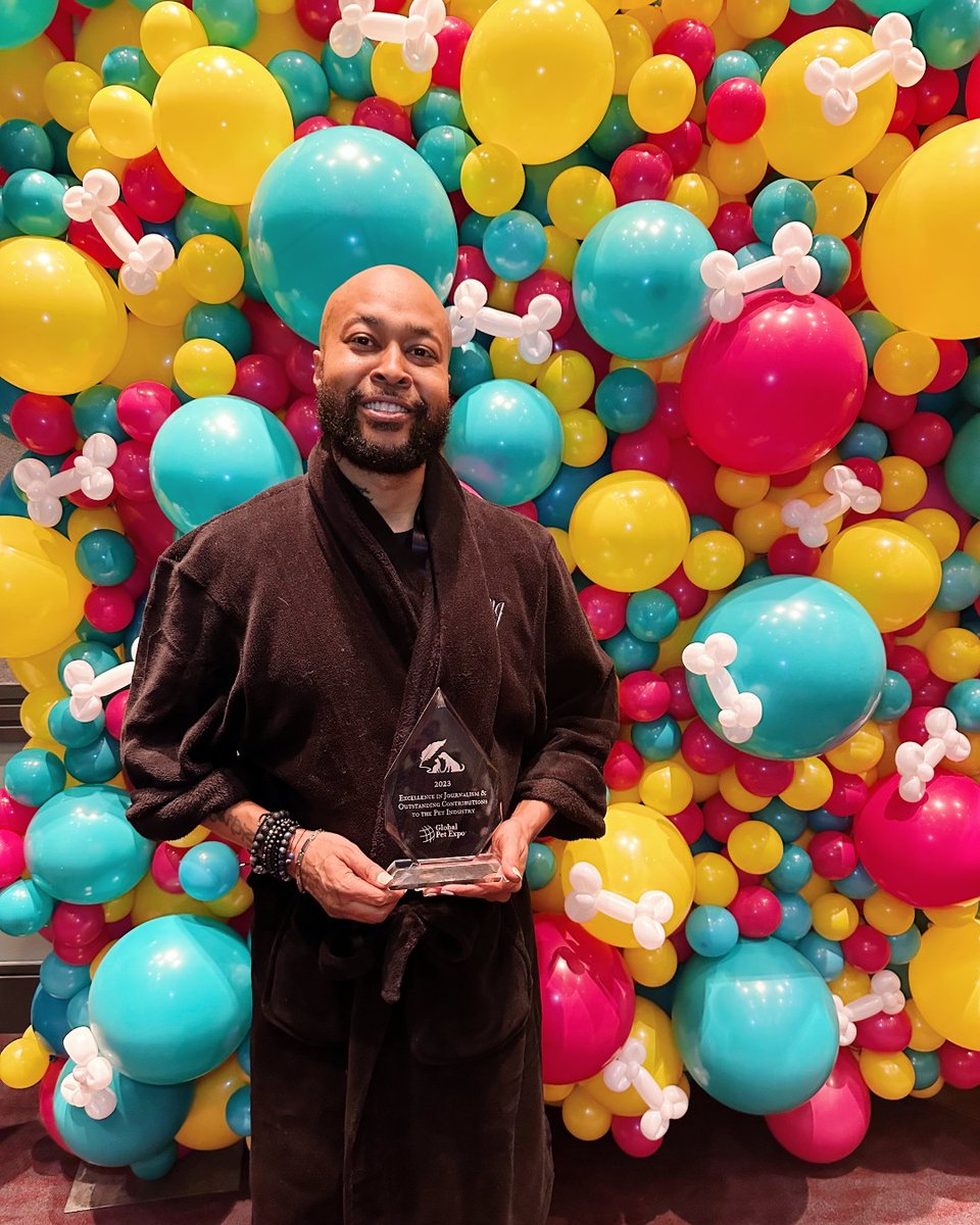 GlobalPetExpo's tweet photo. Presenting this year's media honoree, Sterling “TrapKing” Davis! Sterling runs his own nonprofit, Trapking Humane Cat Solutions. His mission is to change stereotypes of men in cat rescue &amp; bridge the gap between black communities &amp; animal welfare organizations. #GlobalPetExpo https://t.co/fOczENkKSJ