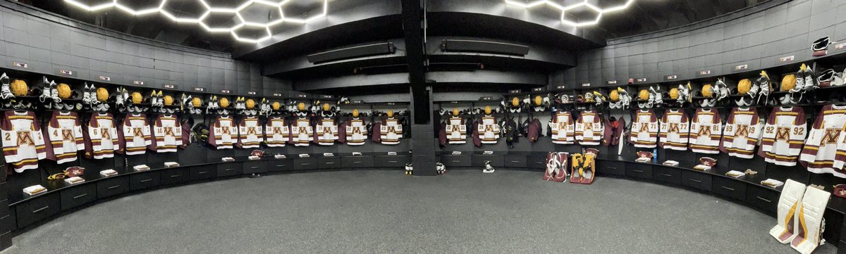 ⁦<a href="/GopherHockey/">Minnesota Men’s Hockey</a>⁩ Ready to roll in the Fargo Regional