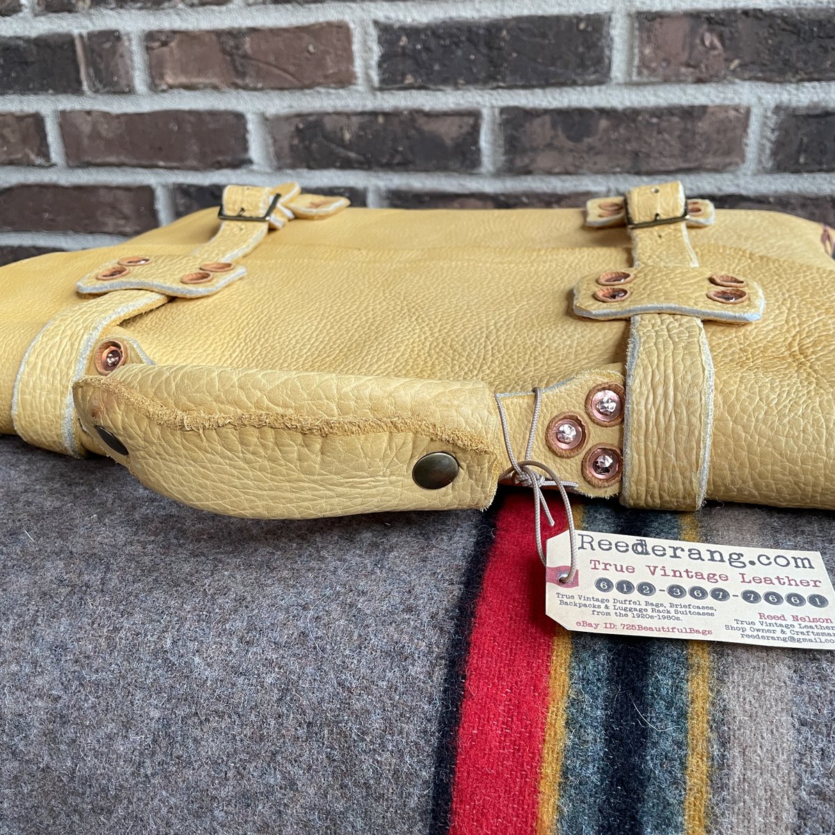 Real_Reederang's tweet photo. REEDERANG ORIGINAL VINTAGE STYLE MOOSE LEATHER DOUBLE STRAP BRIEFCASE BAG $1997.25

Learn Why I Crafted this Moose Briefcase and what my beautiful mother, Mary Nelson, had to do with it...

https://t.co/zjQPEabbXS

#Reederang #Vintage #deerskin #handmade #luxury https://t.co/uL1dRMe7dA