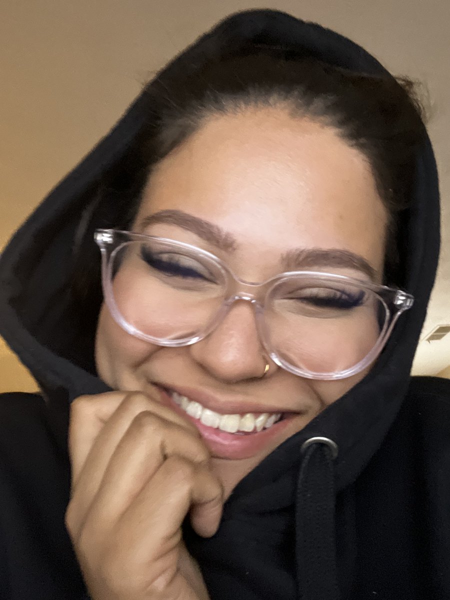 arielcperalta's tweet photo. This is my brand. I am always laughing at literally nothing but this was such a candid picture of me mid-laugh. I love to put smiles on people's faces and make them laugh #MCO335 https://t.co/x0uh1IVMJn