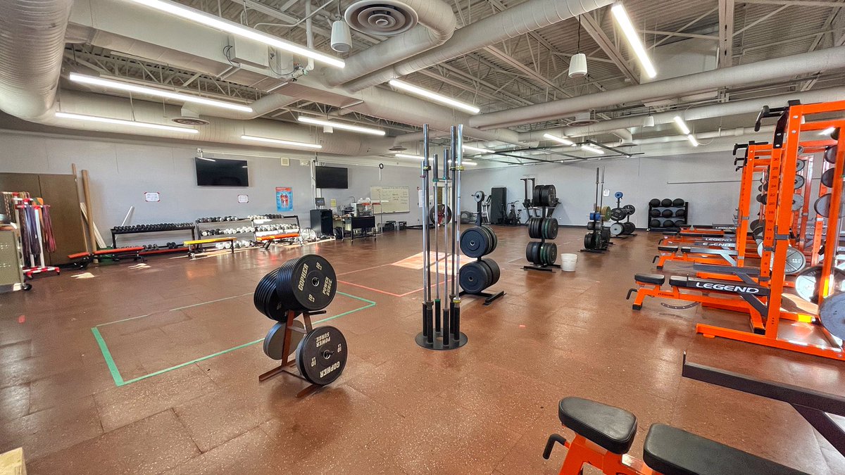FarmingtonPower's tweet photo. Having a quality middle school weight room and program is a game-changer and we are really fortunate to have great teachers and spaces in both of our middle schools along with tremendous support from building and district admin for P.E. and strength training! It’s awesome!! https://t.co/Wbp4KK3cyV