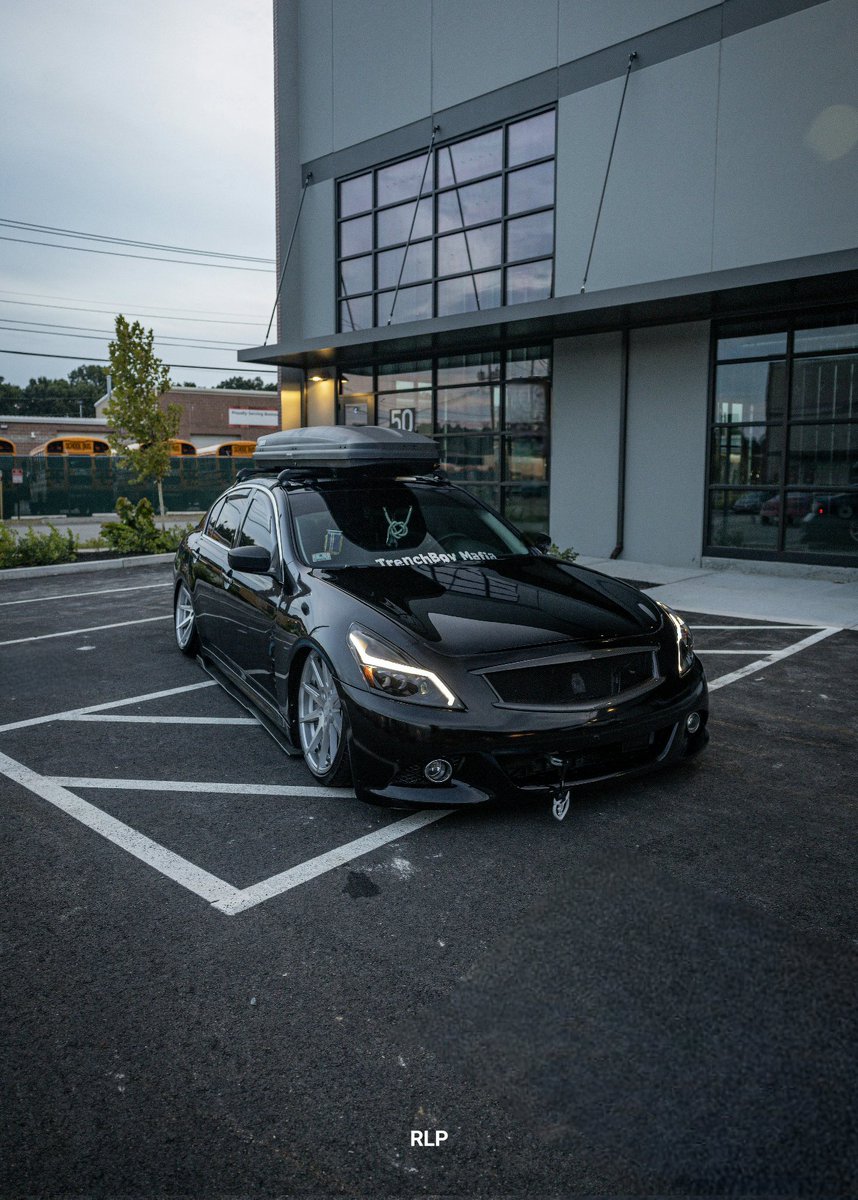 redlinesproject's tweet photo. 61st Shoot Of 2022
📸 @redlinesproject
https://t.co/djJchmKcRX
Car: @INFINITIUSA
#Infinti #G37 #infinitig37 #vq #jdm #luxury #stance #Boston #moody #cars #rt #skibox #blackphotographer #photography #tbt #black #canon #photooftheday #dusk https://t.co/T99JgMwSel
