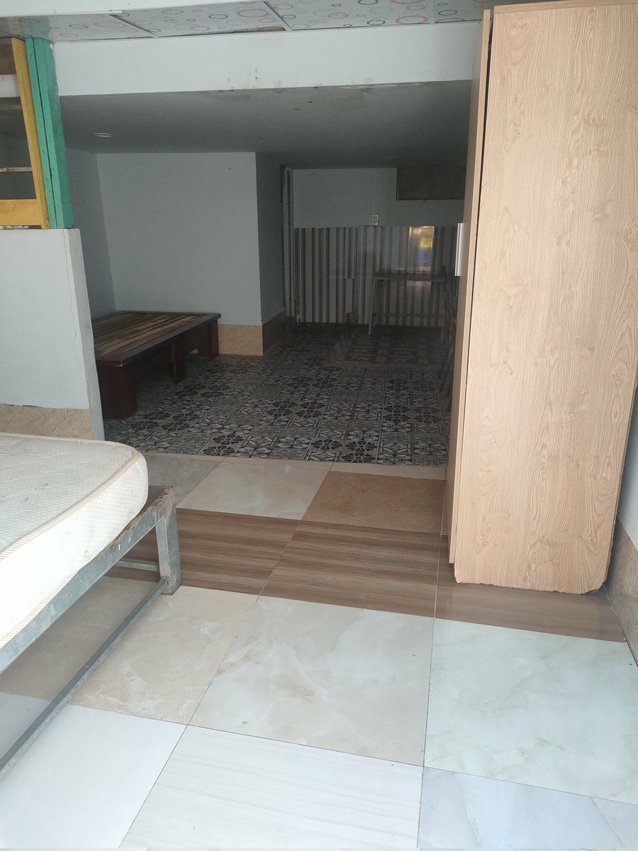 MenTvk's tweet photo. My boarding house is available. 4 y. https://t.co/Vmzr8p3OCC