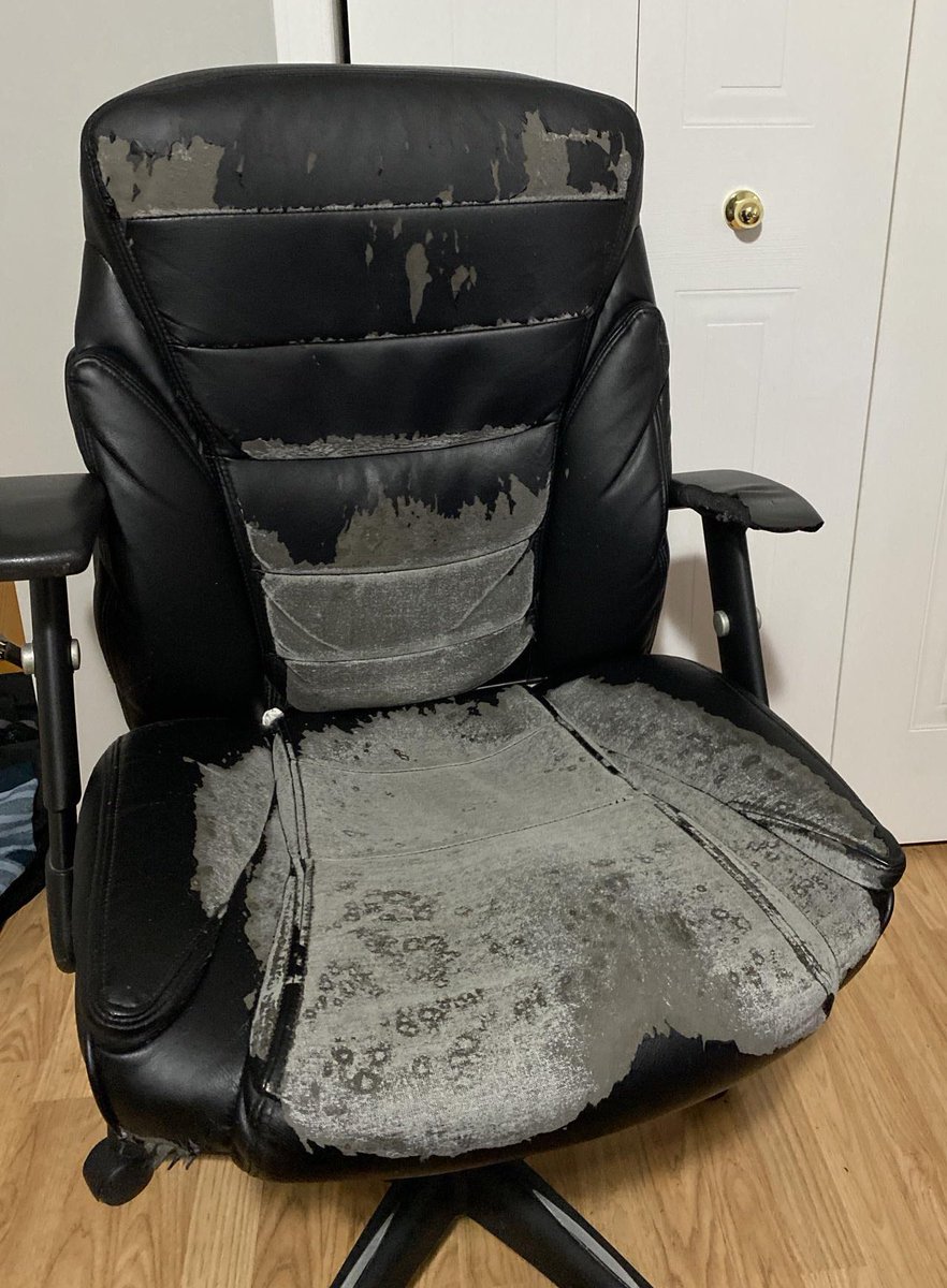 kendra_uncut's tweet photo. Before you judge me next time, I’d like to see you sit a mile in my chair https://t.co/oexGnBJWHw