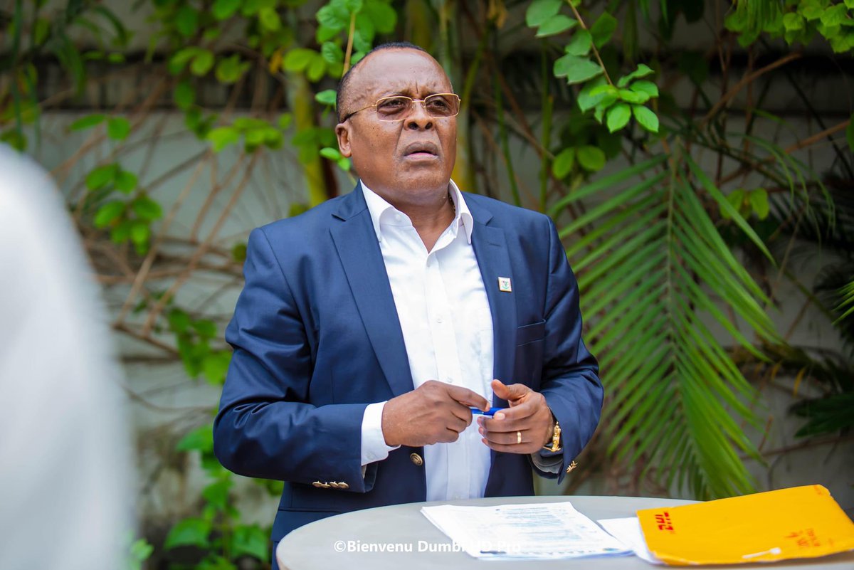 leopardsfoot's tweet photo. 🚨 Kabulo nommé ministre des sports ! 

La nouvelle a été annoncée à la RTNC, le journaliste Claude François Kabulo Mwana Kabulo a été nommé ministre des sports et loisirs. 

Il remplace donc Serge Nkonde en fonction depuis avril 2021. 

📷 Bienvenu Dumbi 

#Congo #RDC https://t.co/SAssjlL3AU