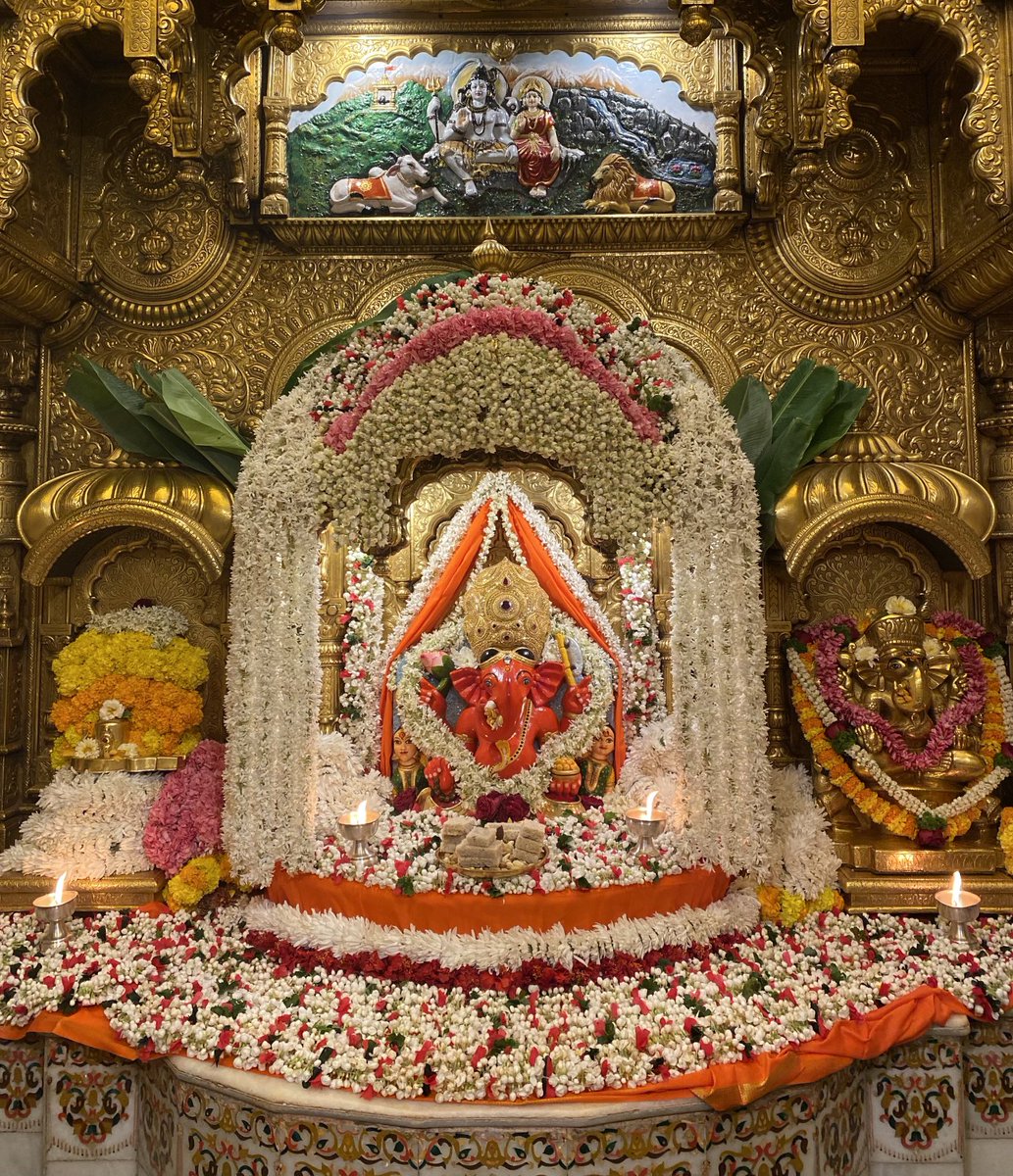 SVTMumbai's tweet photo. 🙏 गणपती  बाप्पा मोरया 🌺मंगलमूर्ती मोरया 🙏२४/०३/२०२३ 
🙏Ganapati Bappa Moraya 🌺 Mangalmurti Moraya  🙏24/03/2023 https://t.co/YY8g20a4h4