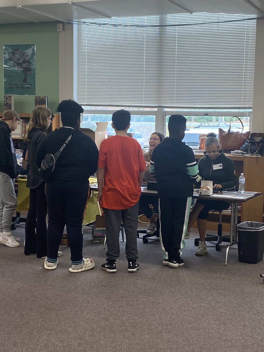 Dr. Robin Finberg tweet media