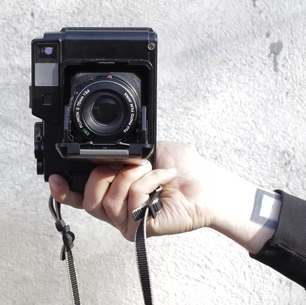 The littelist bellows ever replaced.
New light seals too!
Get this amazing compact medium format camera, fully serviced. 

#mediumformat #120film #shootmorefilm #bflxcatlabs #analogphotography instagr.am/p/CqJlkGLOnVu/