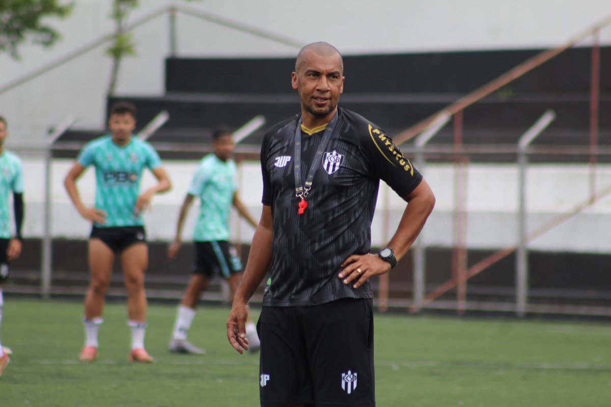 ecsaobernardo_'s tweet photo. 🎙 Técnico Renato Peixe:

“Vencer o primeiro jogo é muito importante para aumentar a confiança do elenco, além de fazer valer o mando de campo. Então, nossa responsabilidade aumentou. No entanto, confio no elenco e tenho certeza que iremos desempenhar o melhor”, projetou. https://t.co/gzYbPDpqht