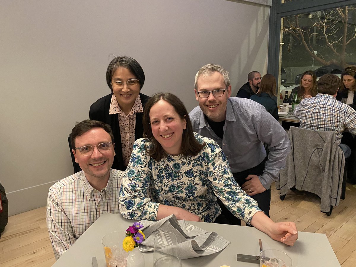 AllisonMaster's tweet image. Stanford Devo reunion at #SRCD23! 🥰@lucaspbutler @AndreiCimpian