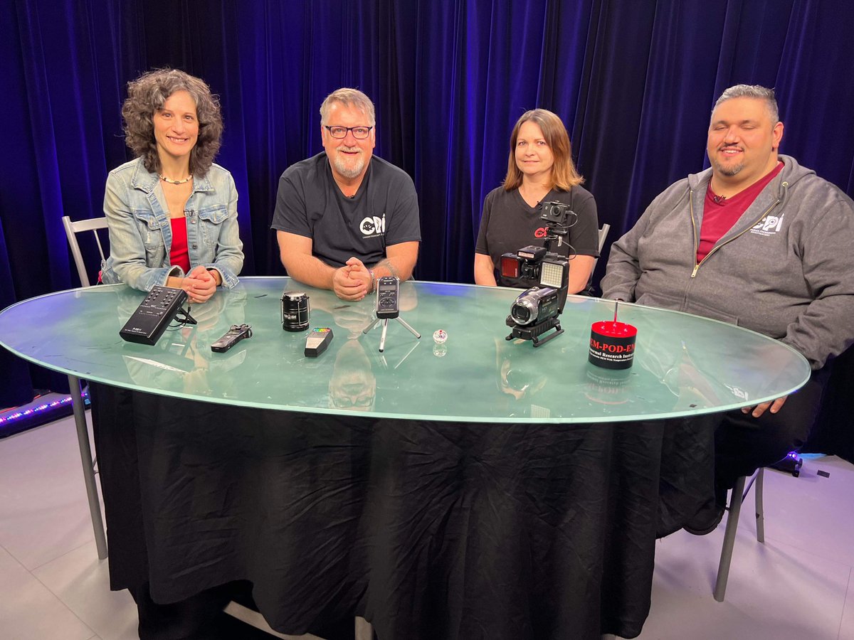 GlennLaycock1's tweet photo. Getting set up to join Angel Morgan on her show Raising Energy. We had a round table discussion on all things paranormal.
We had an amazing time!
Thank you so much Angel @raisingenergy https://t.co/DWKHv0TzP7
