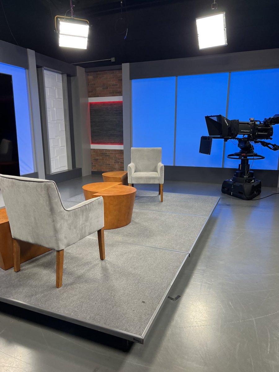 jenna0dd0's tweet photo. Have you ever wondered what the set of your favorite show looks like off the TV screen? Here is a behind the scenes look at Arizona PBS! https://t.co/jlV9q3sLEY